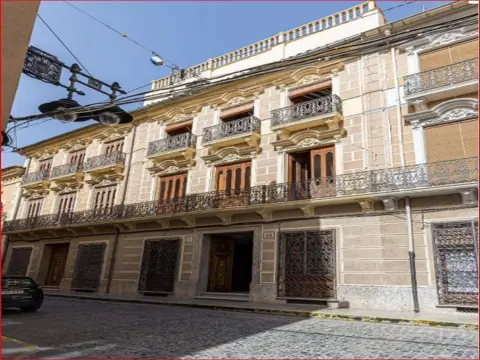 Edificio en calle de Cánovas del Castillo, 35